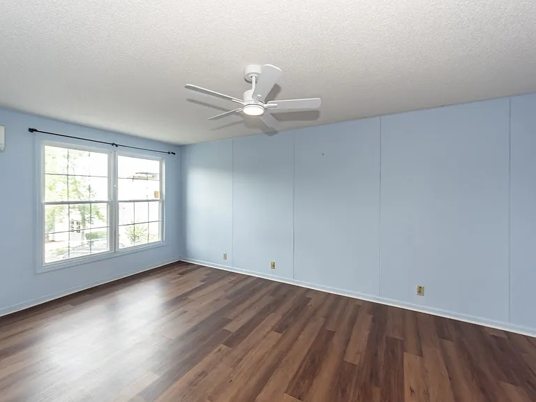 259 E Bay St #7B — Photo 9