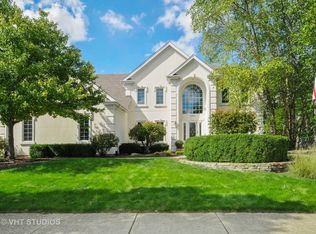 2460 Fawn Lake Cir, Naperville, IL