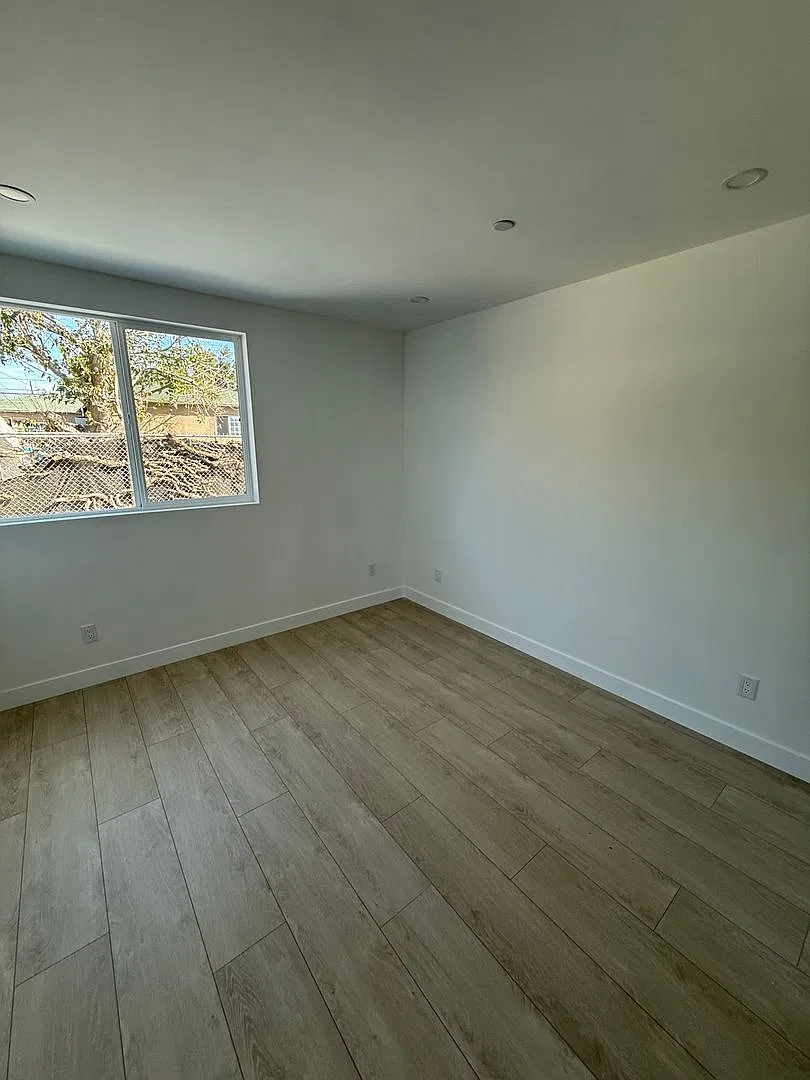 Omelveny Properties — Photo 4