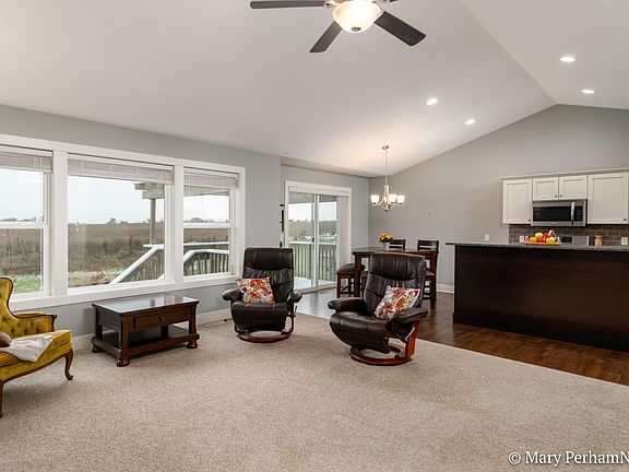 5th image of 2769 Air Park Dr