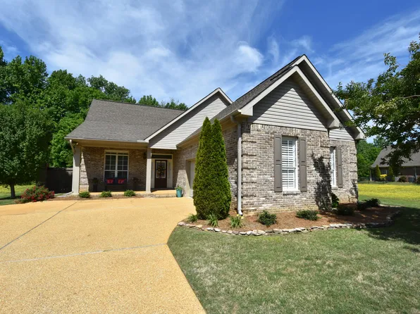 227 Silvertree Xing, Tupelo, MS 38801