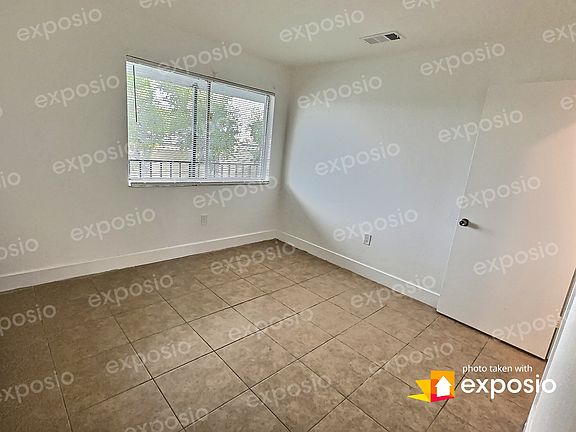 5th image of 2070 Braman Ave #14