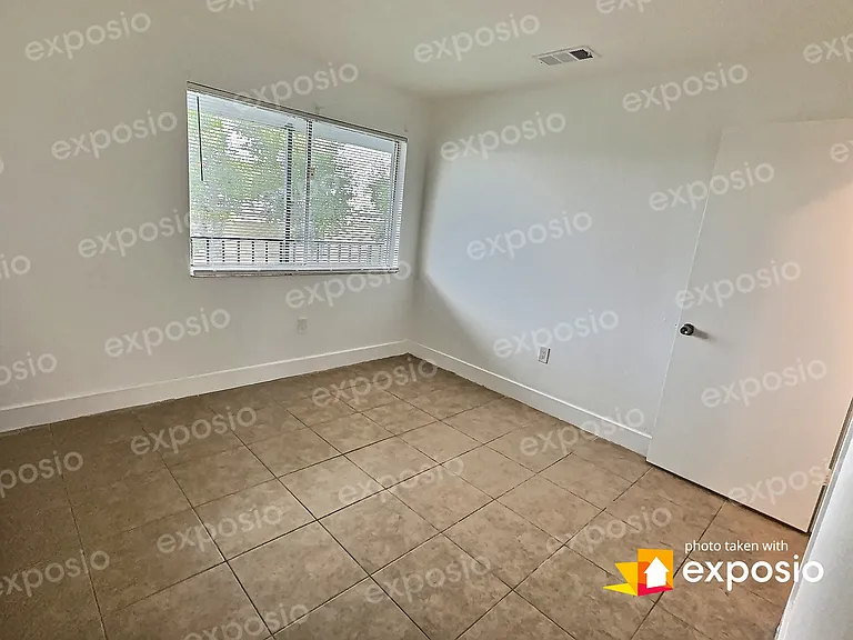2070 Braman Ave #14 — Photo 5