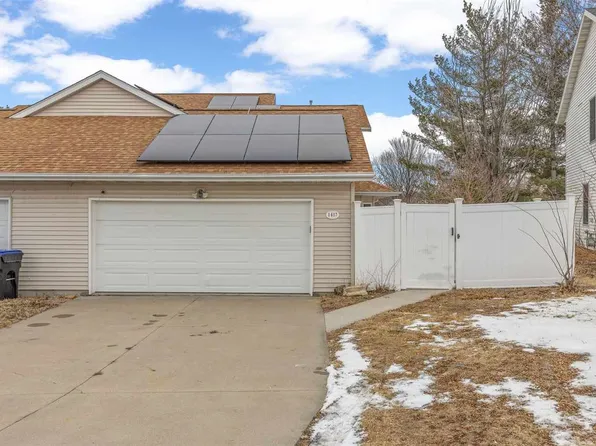 1413 Kenai Ct, Coralville, IA 52241