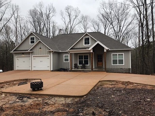 1st image of 260 Miss Abby Ln