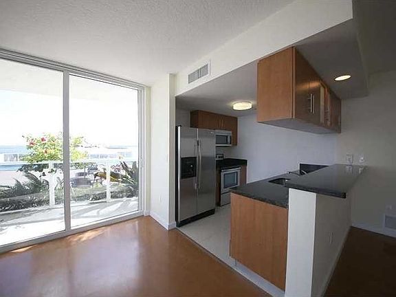 4th image of 601 NW 25th Ave #502