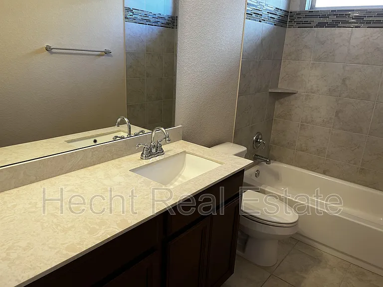 209 Double Mountain Rd — Photo 3