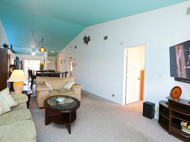 4030 Northlight Dr — Photo 13
