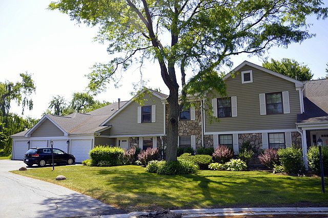 1st image of 371 Greystone Ct APT B2