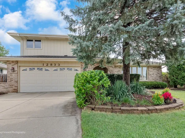 12833 S Mill Rd, Palos Park, IL 60464