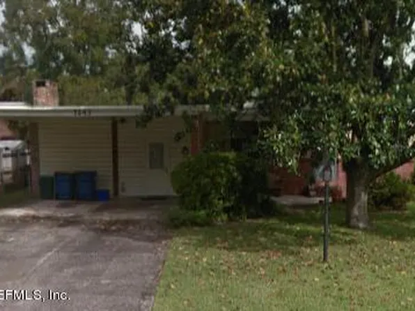 7243 Elvia Dr, Jacksonville, FL 32211
