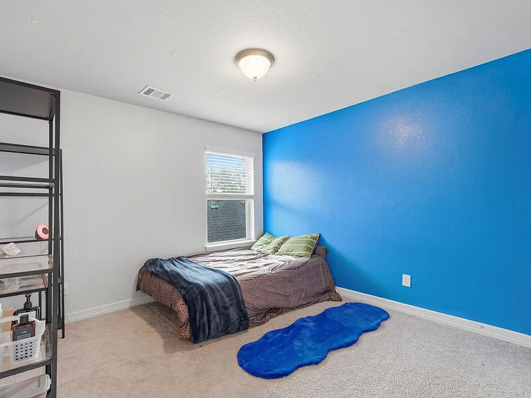 127 Buttonwood Ct — Photo 20