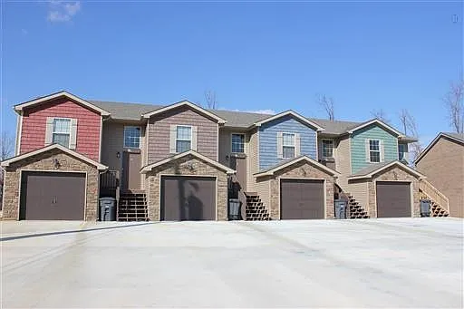 1721 Thistlewood Dr #C — Photo 1