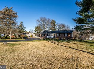 34 Linfield Trappe Rd, Royersford, PA 19468