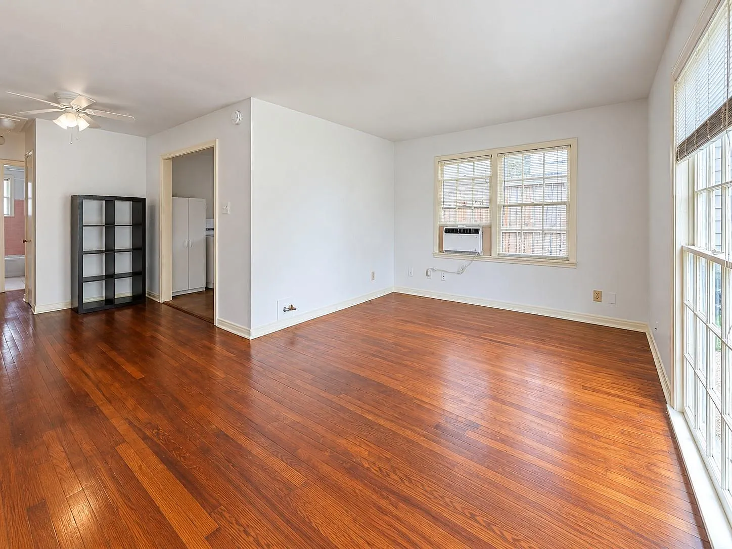 1 bed, 1.0 bath, 623 sqft, $1,300 — Photo 4