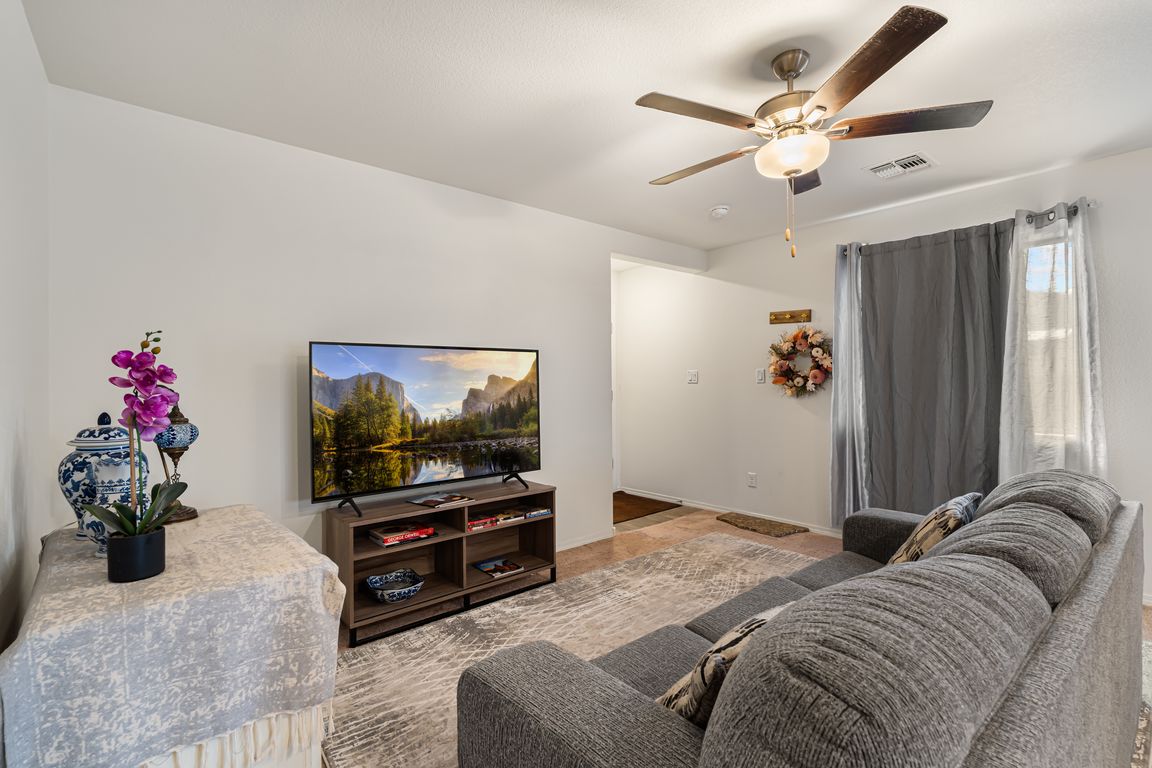 next background image