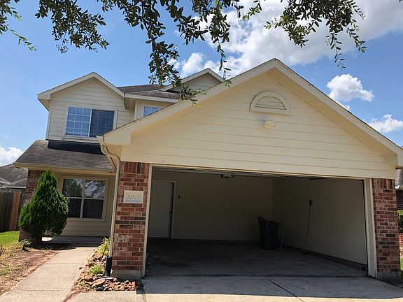 2nd image of 8918 Aspen Trace Ln