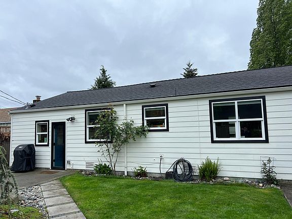 4th image of 13558 16th Ave NE