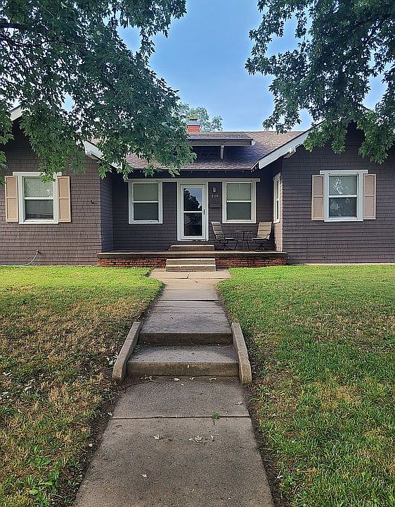 1st image of 129 W 18th Ave