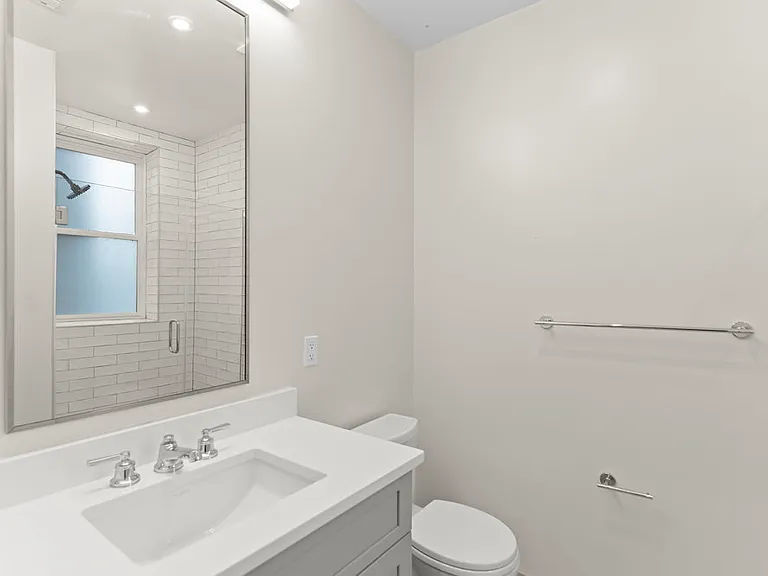 3016 Dumbarton St NW #401 — Photo 25