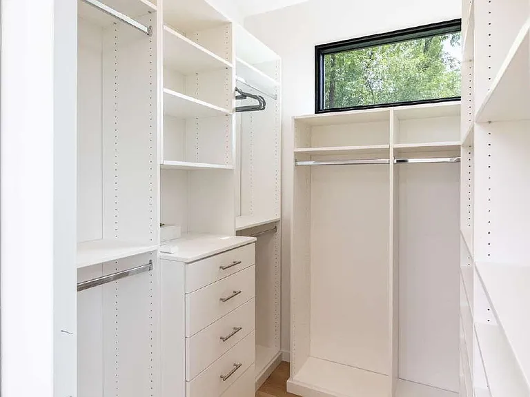 712 S Cherryvale Rd — Photo 46
