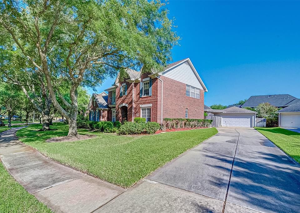 1st image of 1335 Meadow Lakes Dr