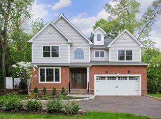 89 Pearl St, New Providnce, NJ 07974