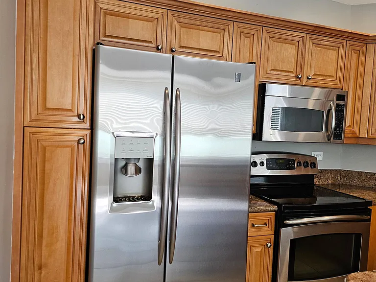 8111 Lakewood Main St — Photo 23