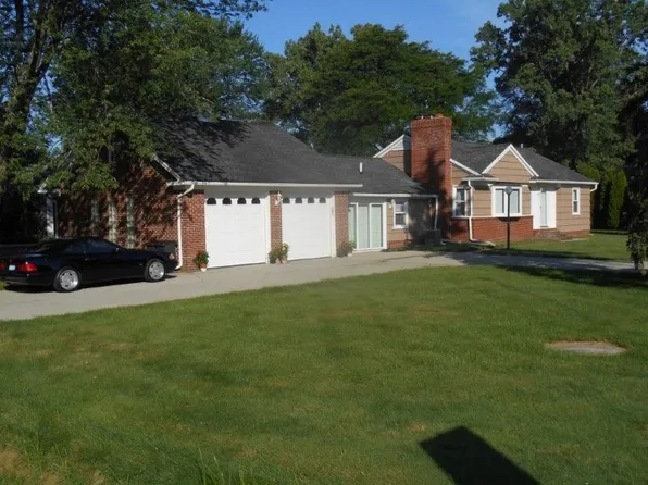 42541 Utica Rd, Sterling Heights, MI 48314