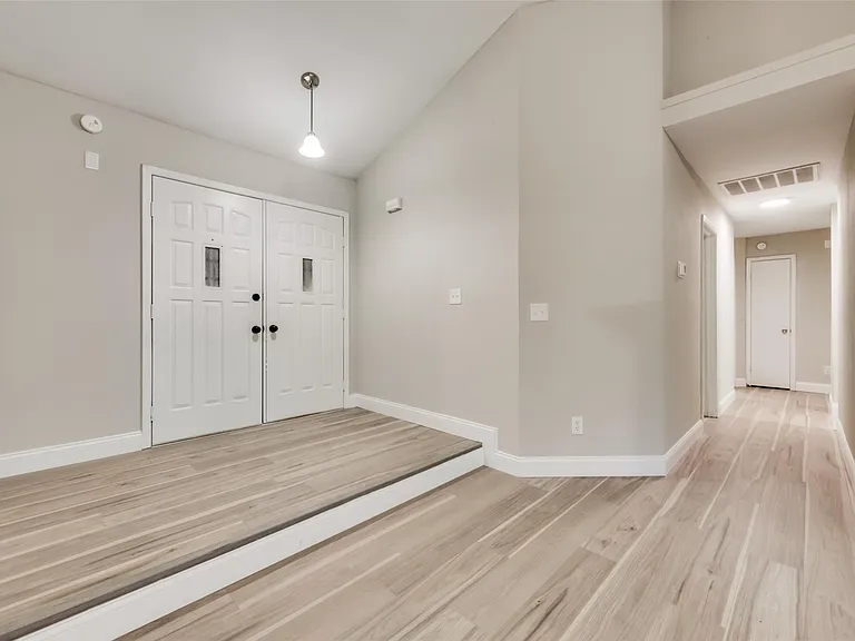3301 Cliffview Dr — Photo 16