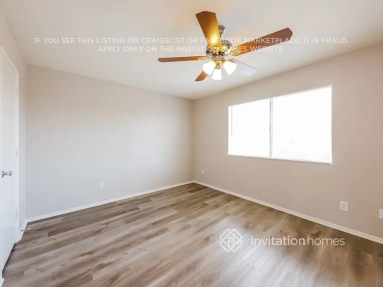 18423 N 32nd Ln — Photo 9
