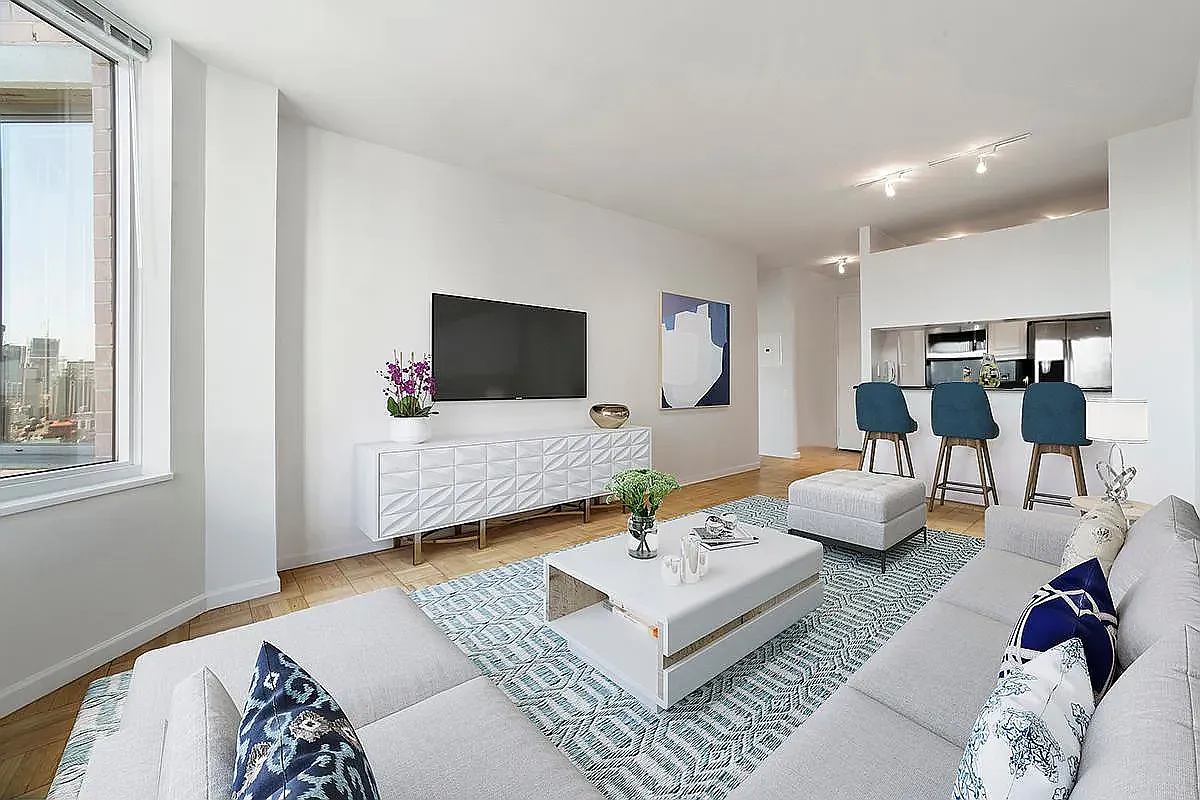 240 East 39th Street — Photo 1