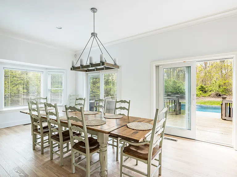 N Cape Ln — Photo 8
