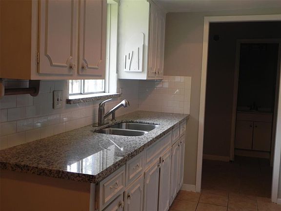4th image of 6311 Acorn Forest Dr