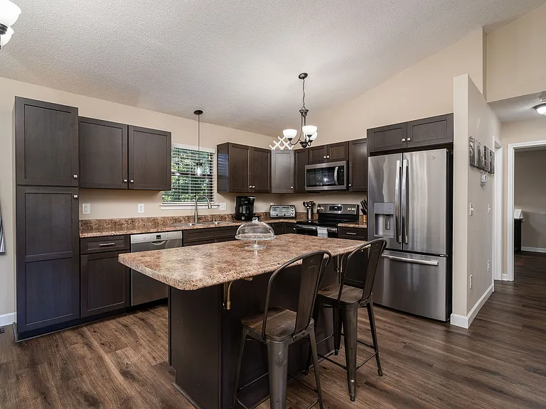 112 Kings Mountain Ct — Photo 5