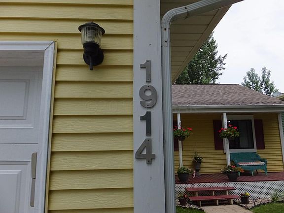 4th image of 1914 20th Ave S