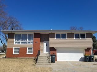 18343 Locust St, Lansing, IL 60438