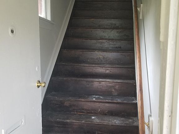 2nd image of 129 W Buena Vista St