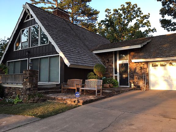 2nd image of 23 Briarwood Ln
