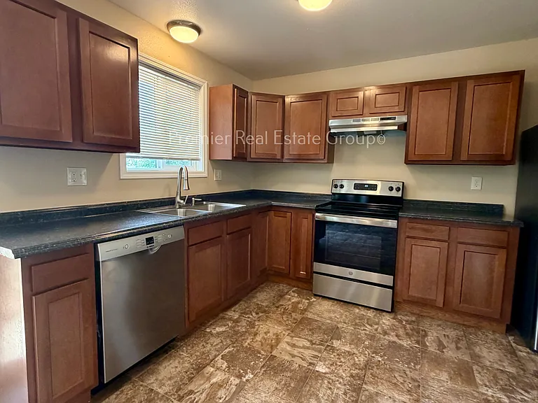 4645 Monica Dr — Photo 3