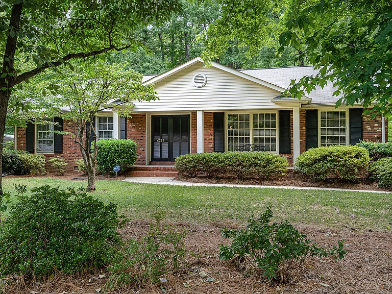 6529 Idlebrook Dr — Photo 3