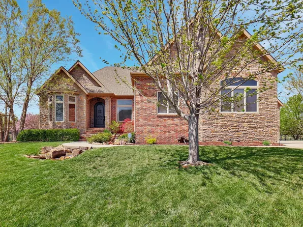 3135 N Den Hollow St, Wichita, KS 67205