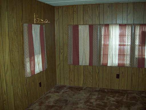4th image of 1613 Lakeside Dr