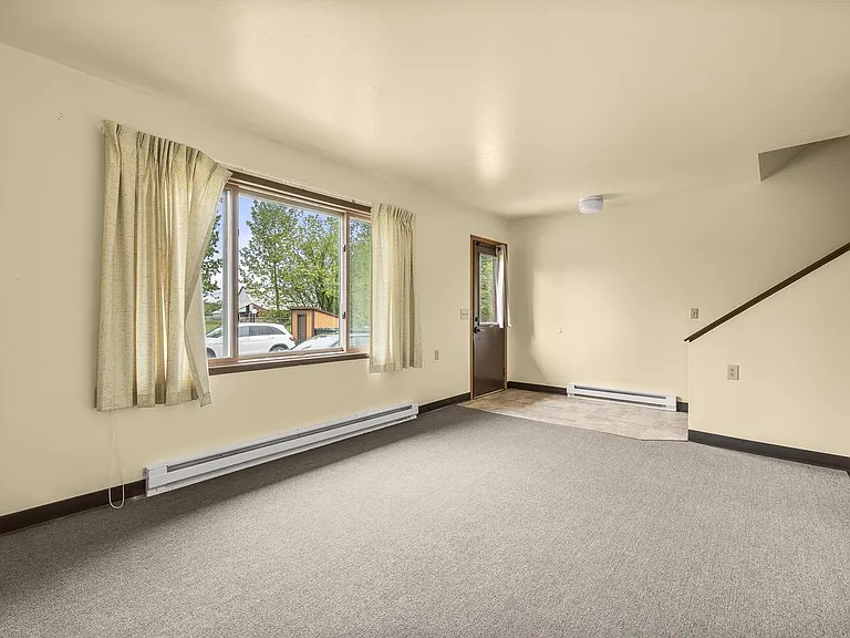 401 Morgan Ave #1 — Photo 11