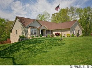 3105 Redrock Ct, Belleville, IL 62221