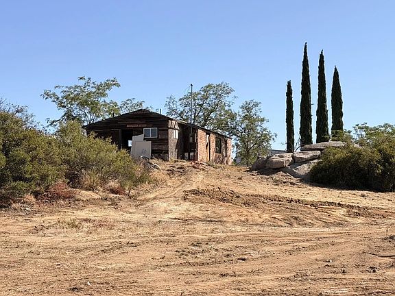 5th image of 1030 Harris Ranch Rd