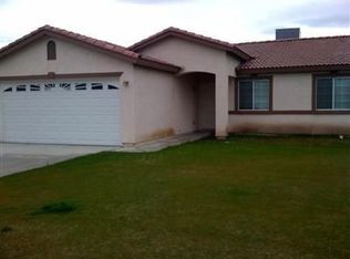 1413 Interlaken Dr, Bakersfield, CA 93307