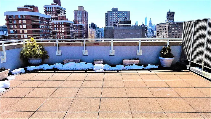 Rented by Corcoran | media 17