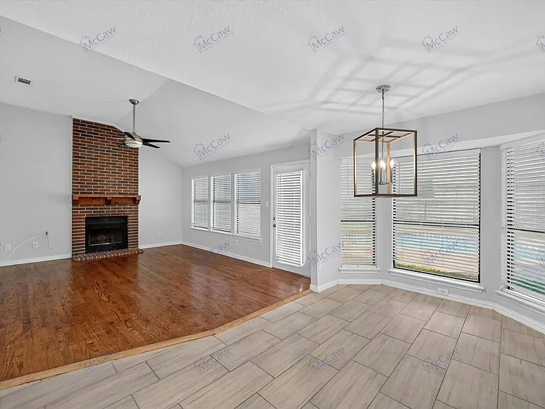 4301 Hudson Ave — Photo 5