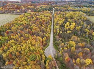 8027 Graham Rd, Jeddo, MI 48032